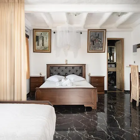 Πανσιόν Alexandros By The - Serifos Λιβαδάκια