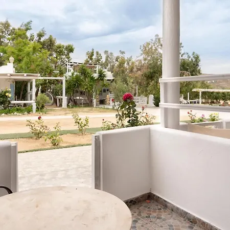 Alexandros By The - Serifos 3* Λιβαδάκια