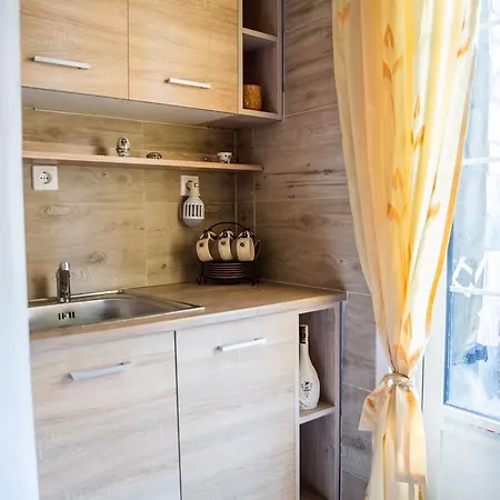 Alexandros By The - Serifos Πανσιόν 3*