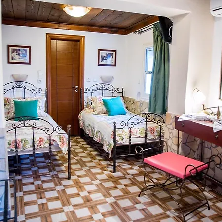 Πανσιόν Alexandros By The - Serifos