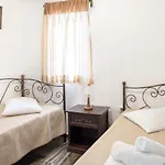 Alexandros By The - Serifos 3* Livadakia