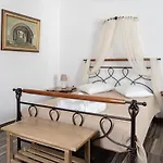 Alexandros By The - Serifos Penzion