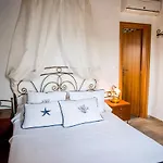 Alexandros By The - Serifos 3*
