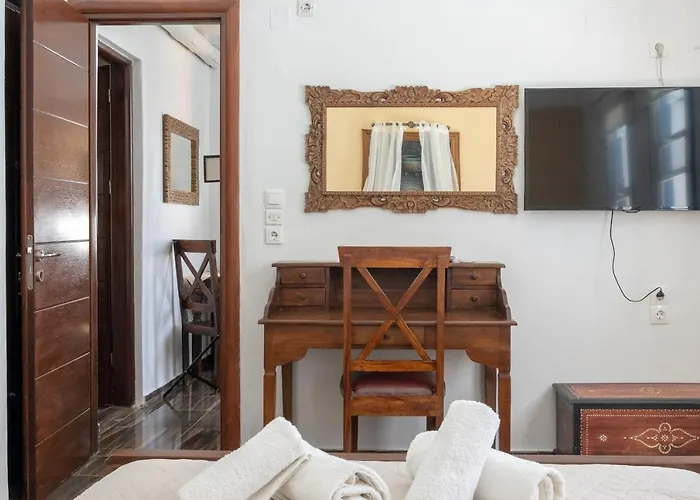 Alexandros By The - Serifos Πανσιόν 3*