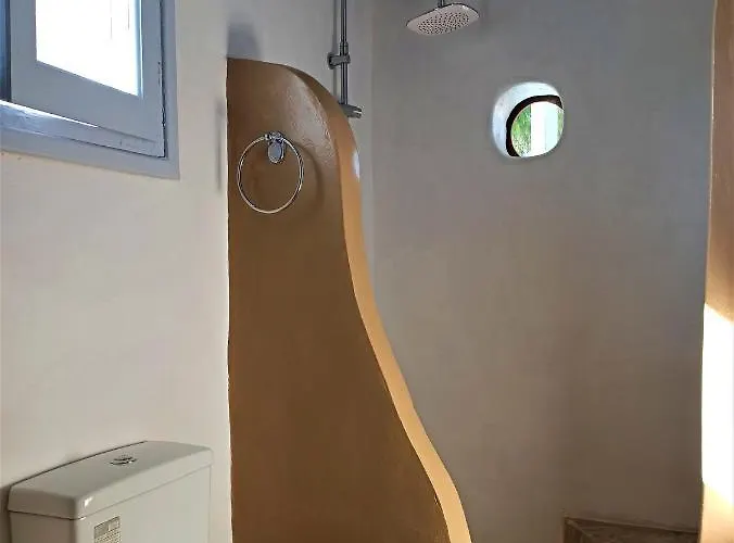 Alexandros By The - Serifos 3*