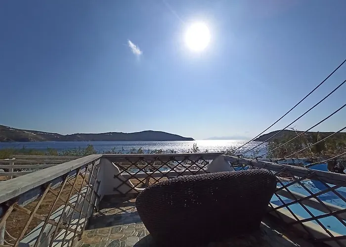 Alexandros By The - Serifos Πανσιόν Λιβαδάκια