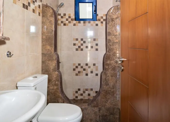 Alexandros By The - Serifos Πανσιόν 3*