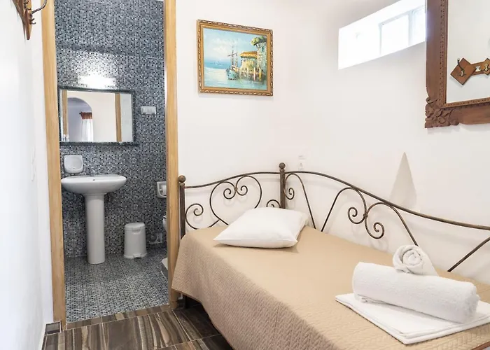 Πανσιόν Alexandros By The - Serifos Λιβαδάκια