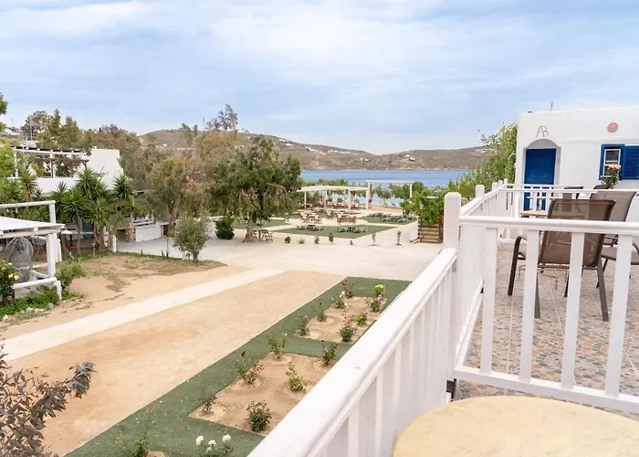 Πανσιόν Alexandros By The - Serifos 3*