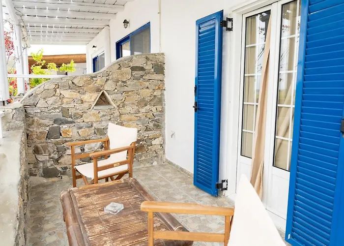 Alexandros By The - Serifos Πανσιόν Λιβαδάκια