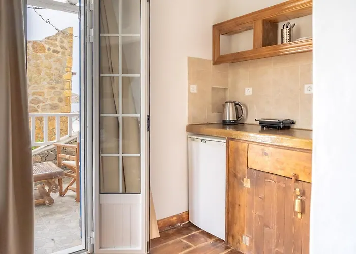 Πανσιόν Alexandros By The - Serifos