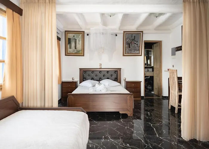 Πανσιόν Alexandros By The - Serifos Λιβαδάκια