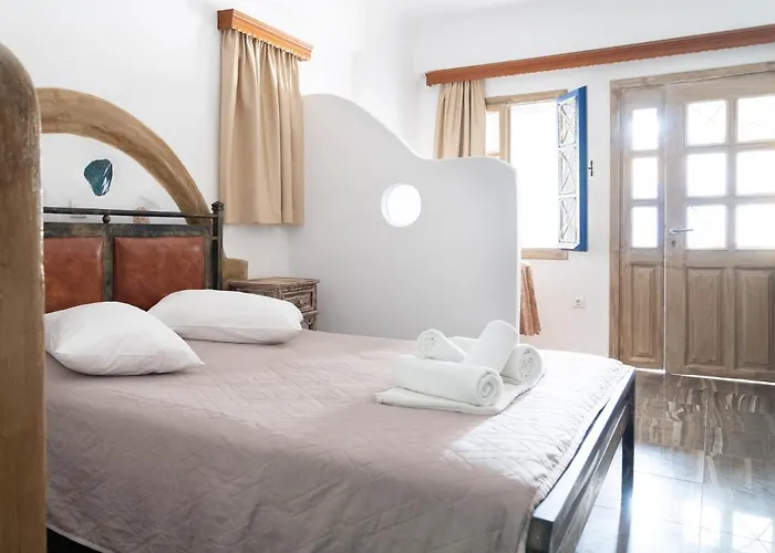 Πανσιόν Alexandros By The - Serifos