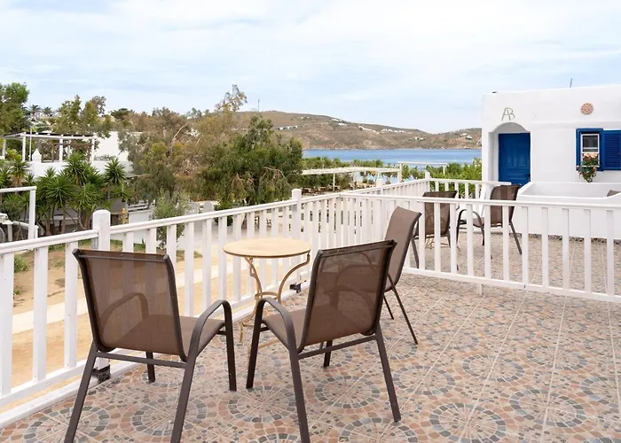 Alexandros By The - Serifos Πανσιόν Λιβαδάκια