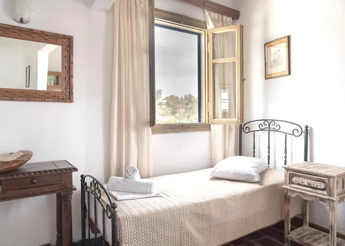 Alexandros By The - Serifos Πανσιόν Λιβαδάκια