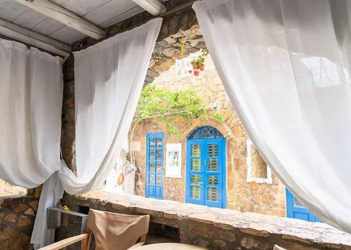 Alexandros By The - Serifos Πανσιόν Λιβαδάκια