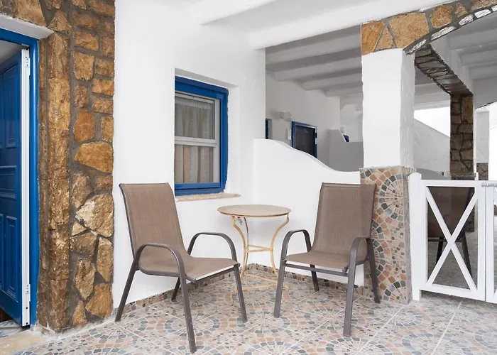 Alexandros By The - Serifos Πανσιόν Λιβαδάκια