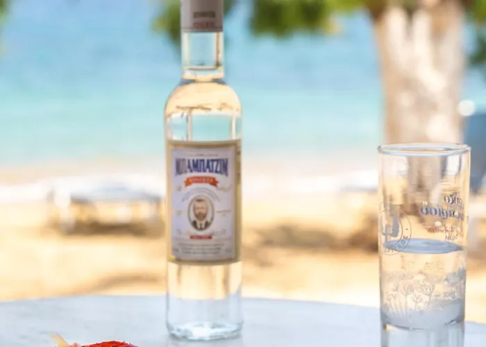 Alexandros By The - Serifos Πανσιόν