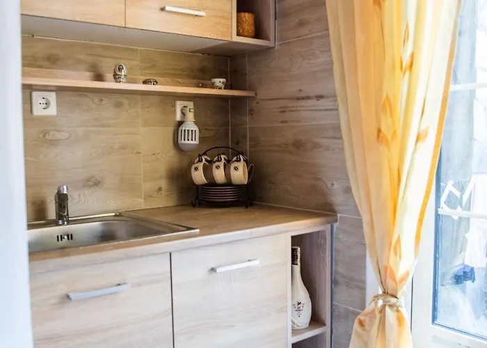 Alexandros By The - Serifos Πανσιόν 3*