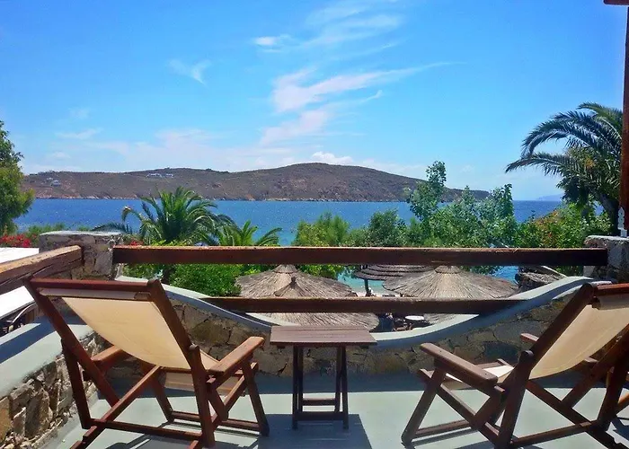 Πανσιόν Alexandros By The - Serifos Λιβαδάκια