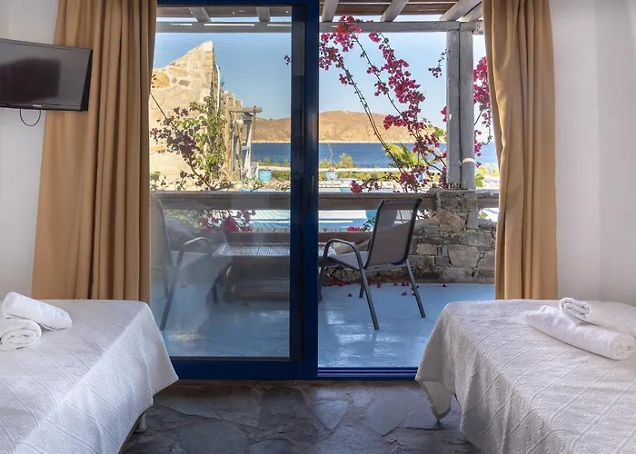 Πανσιόν Alexandros By The - Serifos